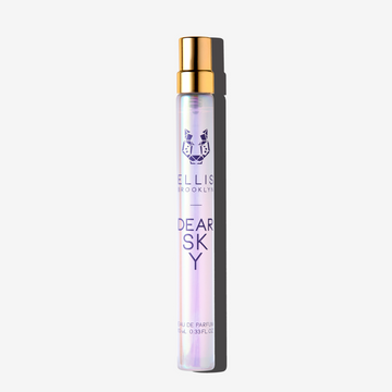 Cher Sky 10 ml Eau de Parfum spray de voyage sur fond blanc.